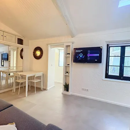 Joli Studio Cannes Marche Forville